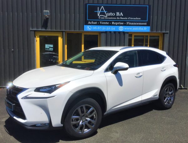 Lexus NX 300H LUXE 4WD Cuir GPS 1ère Main Entretien Complet LEXUS