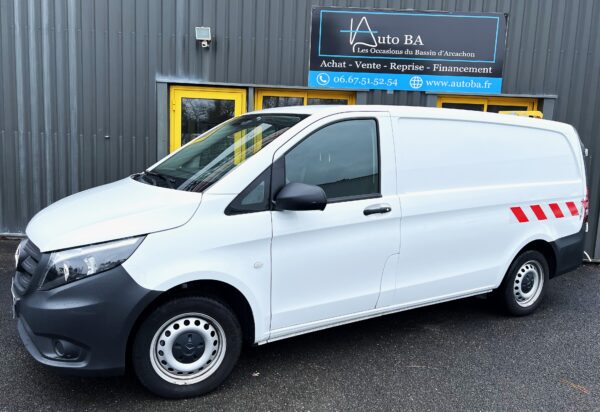 Mercedes VITO 110 CDI LONG FWD FIRST , Attelage , Interieur BOIS, TVA Recupérable