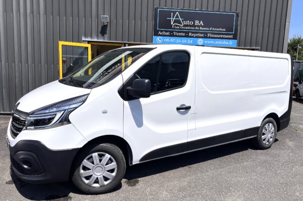 Renault TRAFIC Dci 120cv L2H1 Grand Confort 1300 kg – 16 667 HT